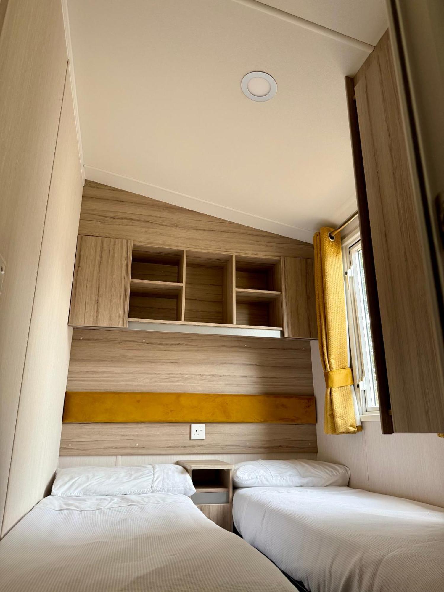 The Salmon Van - Beautiful, Luxury Static Caravan Aberlour Exterior foto
